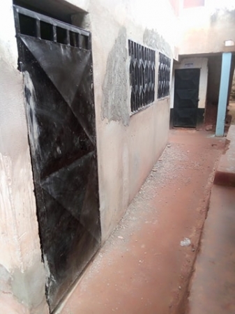 porte salle sous préau
